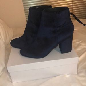 Navy velvet Steve Madden booties